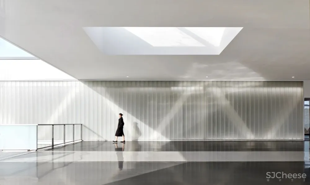 融创华北│郑州漫山艺术中心 ─ 空间有光，光中有画