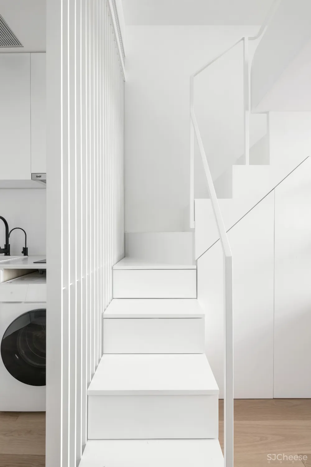 小而美的极简微型公寓，设计师的私享空间