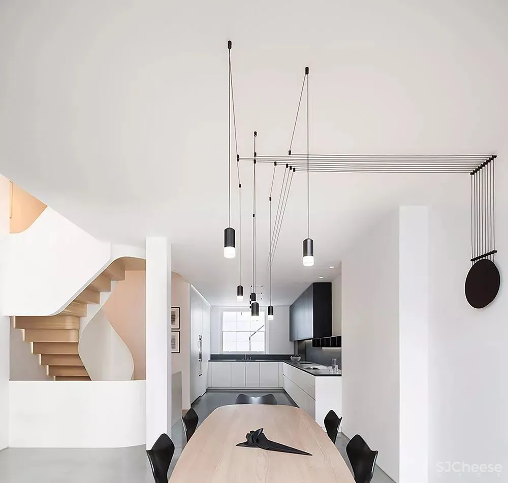 老房改造,简约设计+天窗,完美解决采光问题!