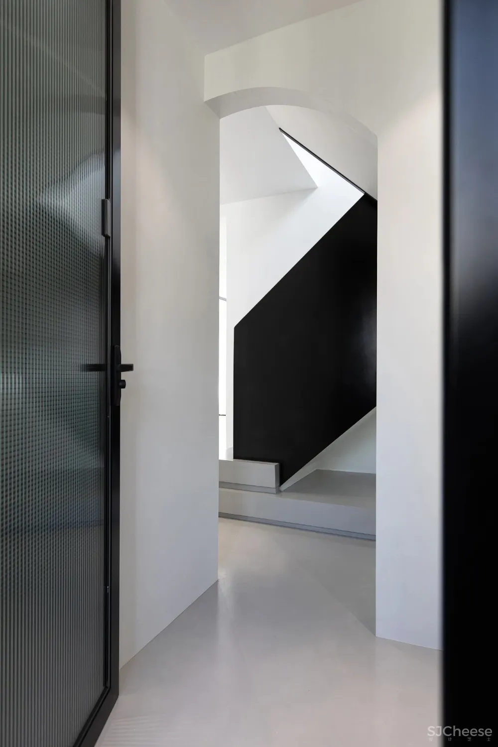 180㎡复式叠墅，打破边界拥有奢侈的生活尺度！