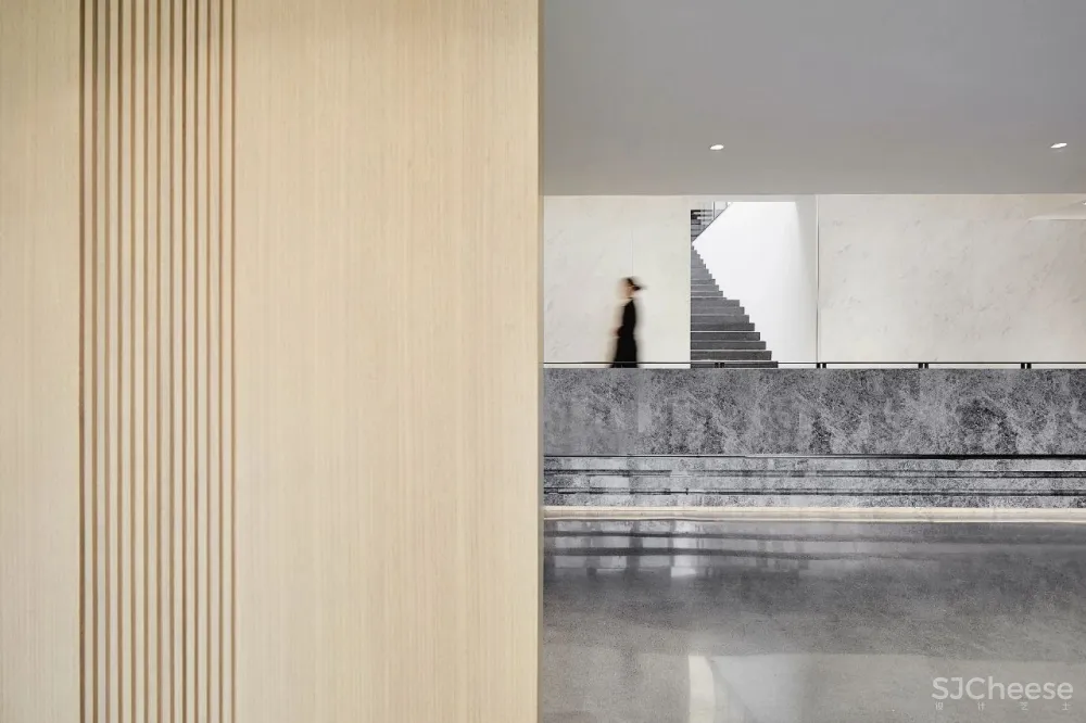 融创华北│郑州漫山艺术中心 ─ 空间有光，光中有画