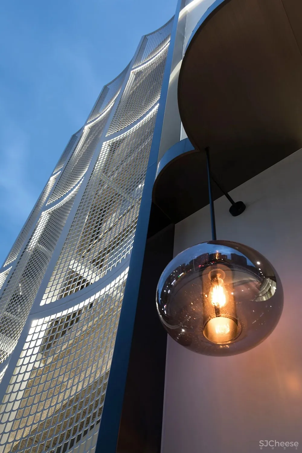 集清爽净透于一身，演绎优质生活范本！