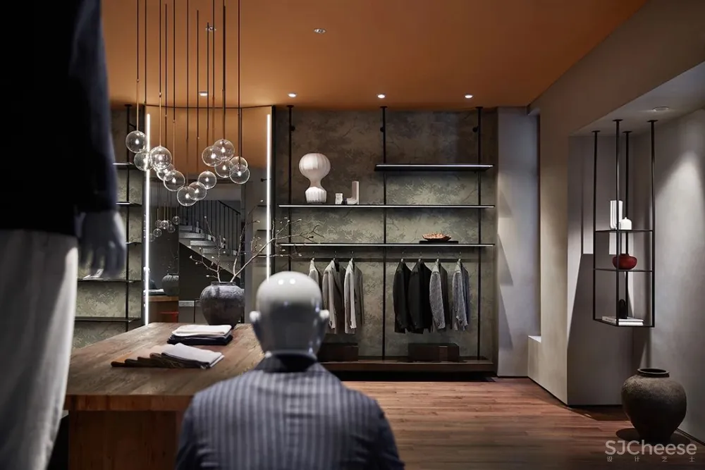 方磊 Smelix 仕觅男装高定,上海老建筑的沉浸式时尚秀场