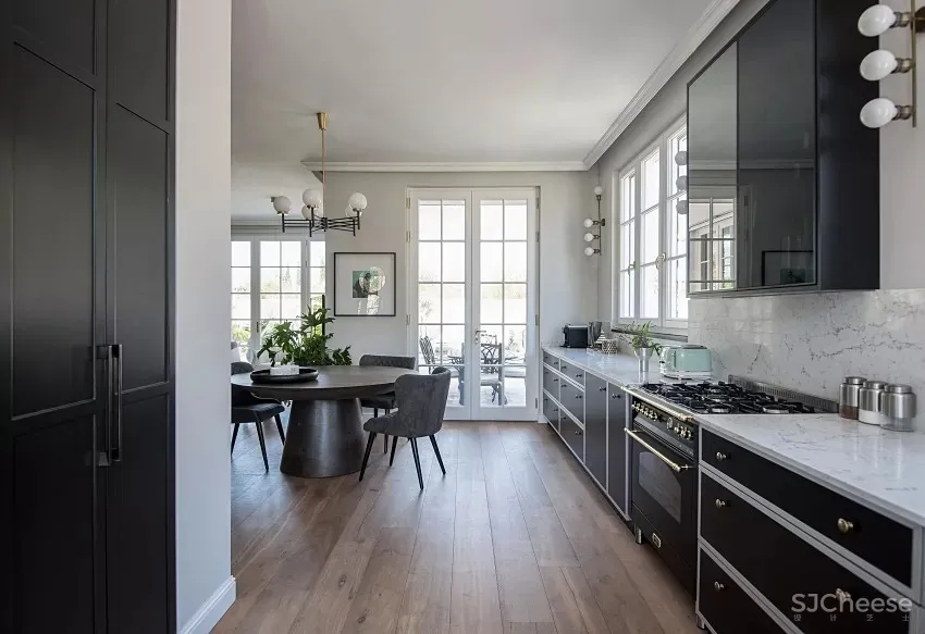 开启角落自然光景!现代文艺泳池别墅