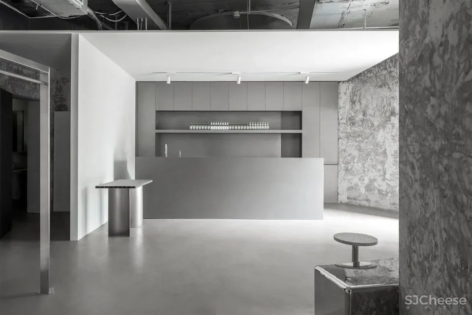 新作 水泥厂变身时尚打卡地 杭州 EvenBuyer买手店 蒋杰室内设计工作室