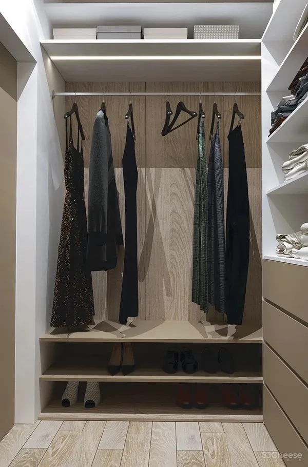 90㎡二居室,四口之家的紫色空间,漂亮!