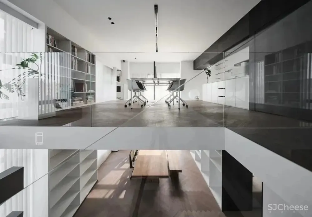 生活化的办公空间·逆 光 象上空间设计