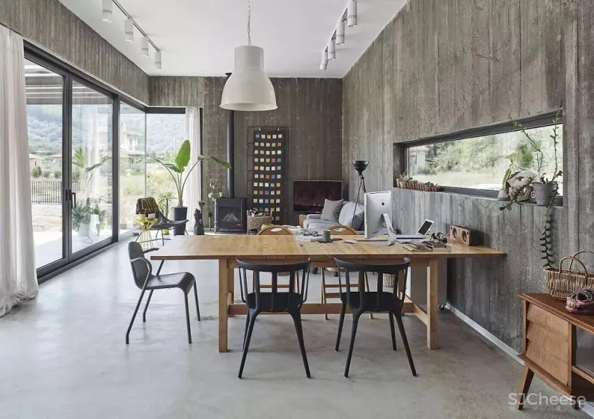 玻璃墙捕捉绿意光景!极简混凝系别墅