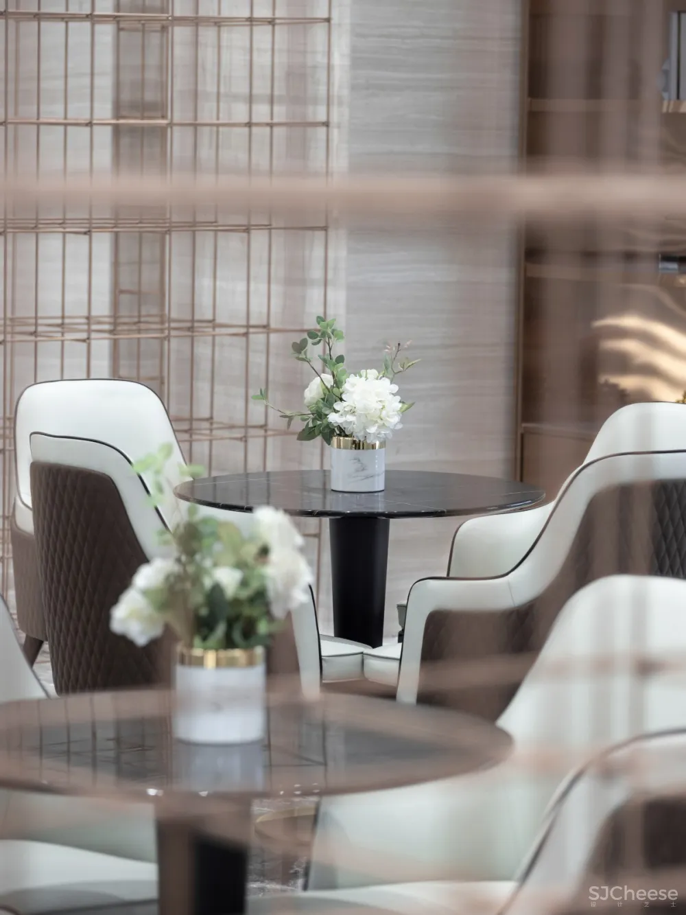 TT 新作 | 金色光华 向光生长 — 西安香榭汇沣营销会所