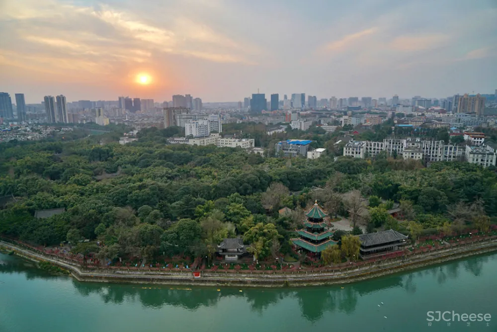 280㎡江景大平层，安静的艺术奢宅！