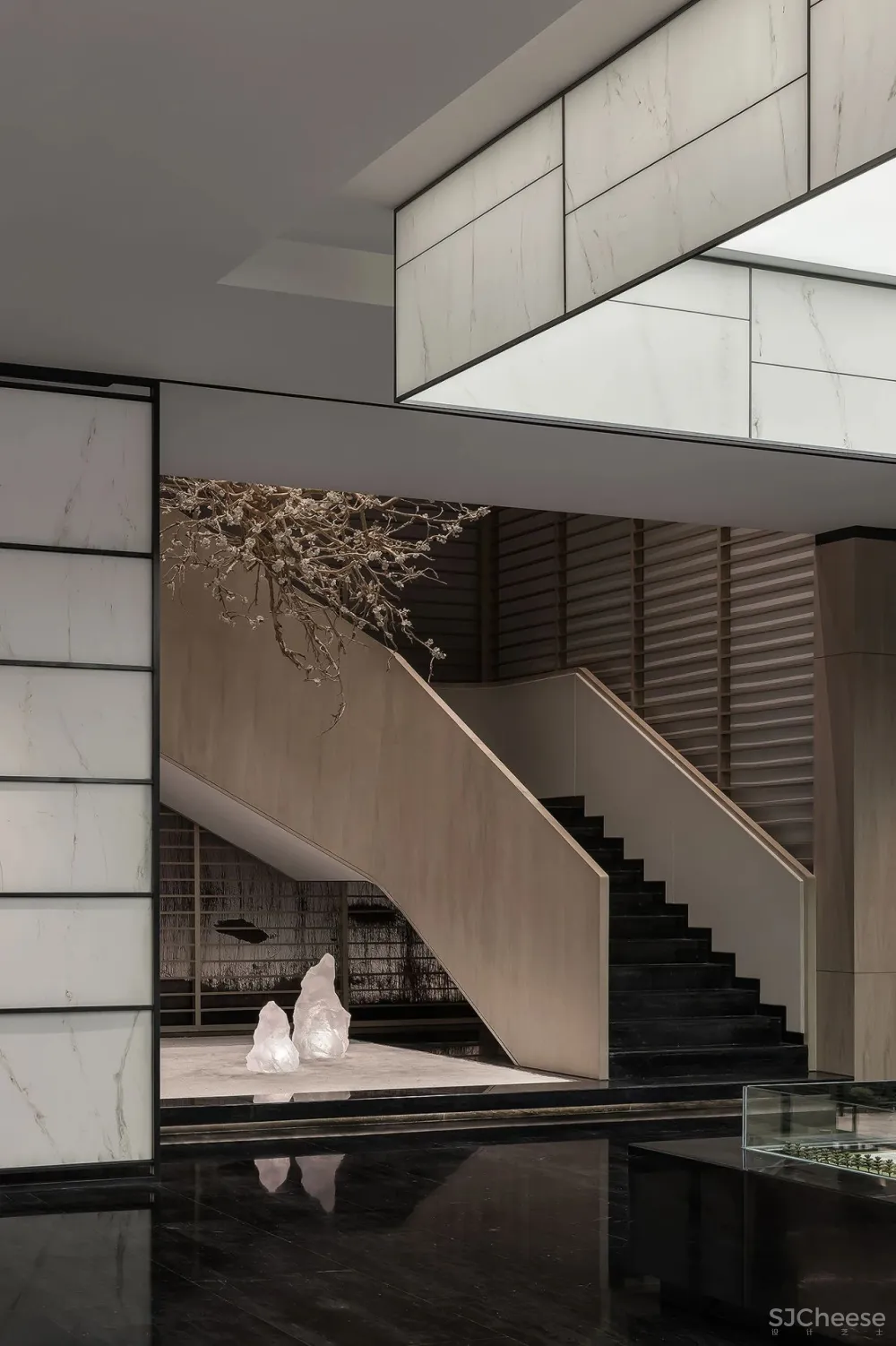 HWCD新作：不与岁月相争，静谧的世界！