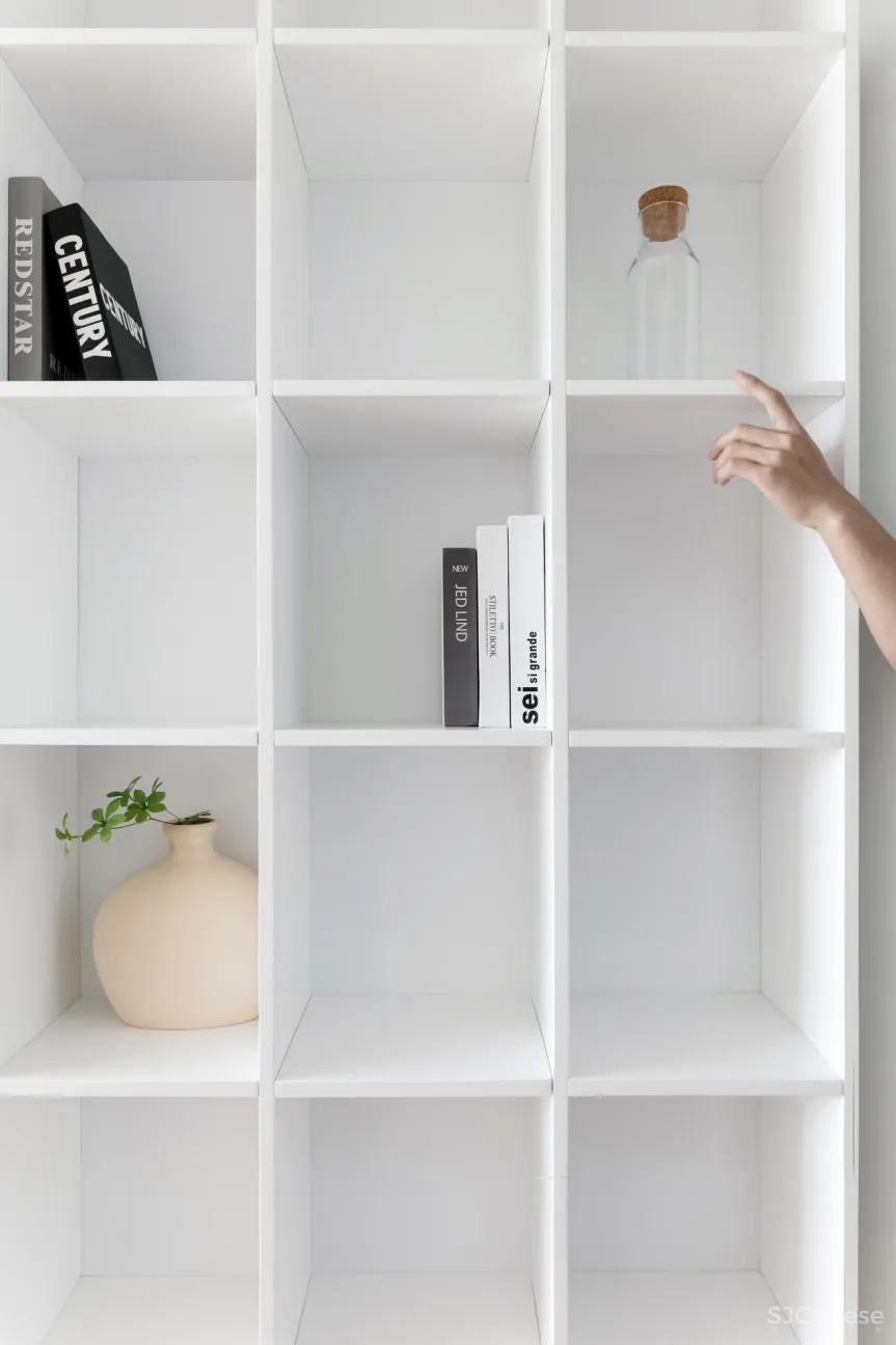 小而美的极简微型公寓，设计师的私享空间