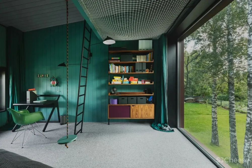 189m²黑色系别墅,藏于林间的避世居所