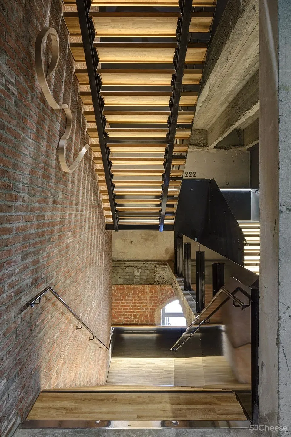 新作 Kalevan Navetta文化艺术中心 Hirvilammi Architects