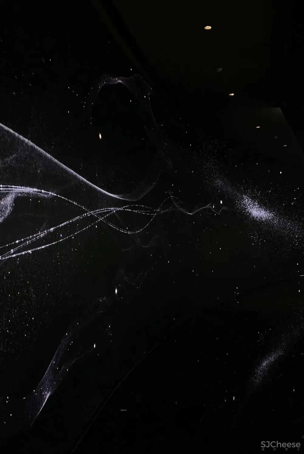 矩阵纵横新作丨一座沒有劇本的石頭城，蘇寧世茂璀璨雲著