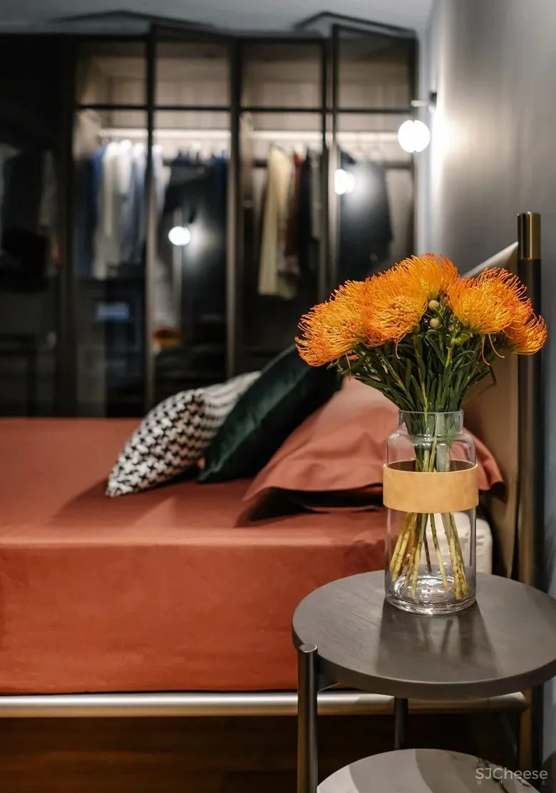 处处追求细节呼应的家,有我见过的最好看的(没有之一)壁纸!