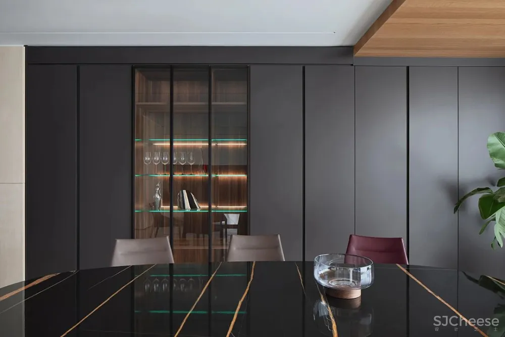 JANMEI 黄洁新 540㎡ 顶层复式,一家人将生活过成了极简诗意