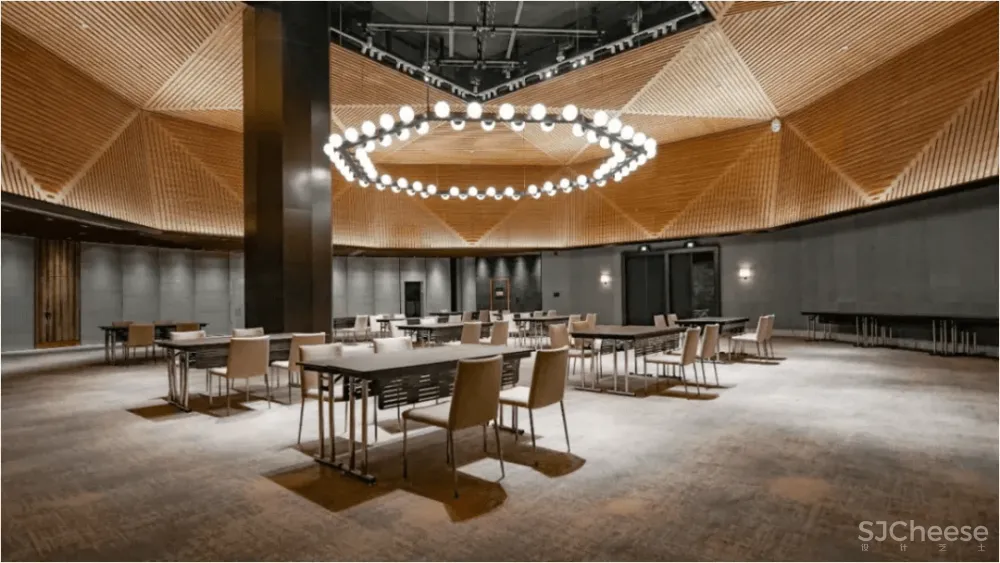 北京大兴国际机场木棉花酒店-“新国门”的旅人书房