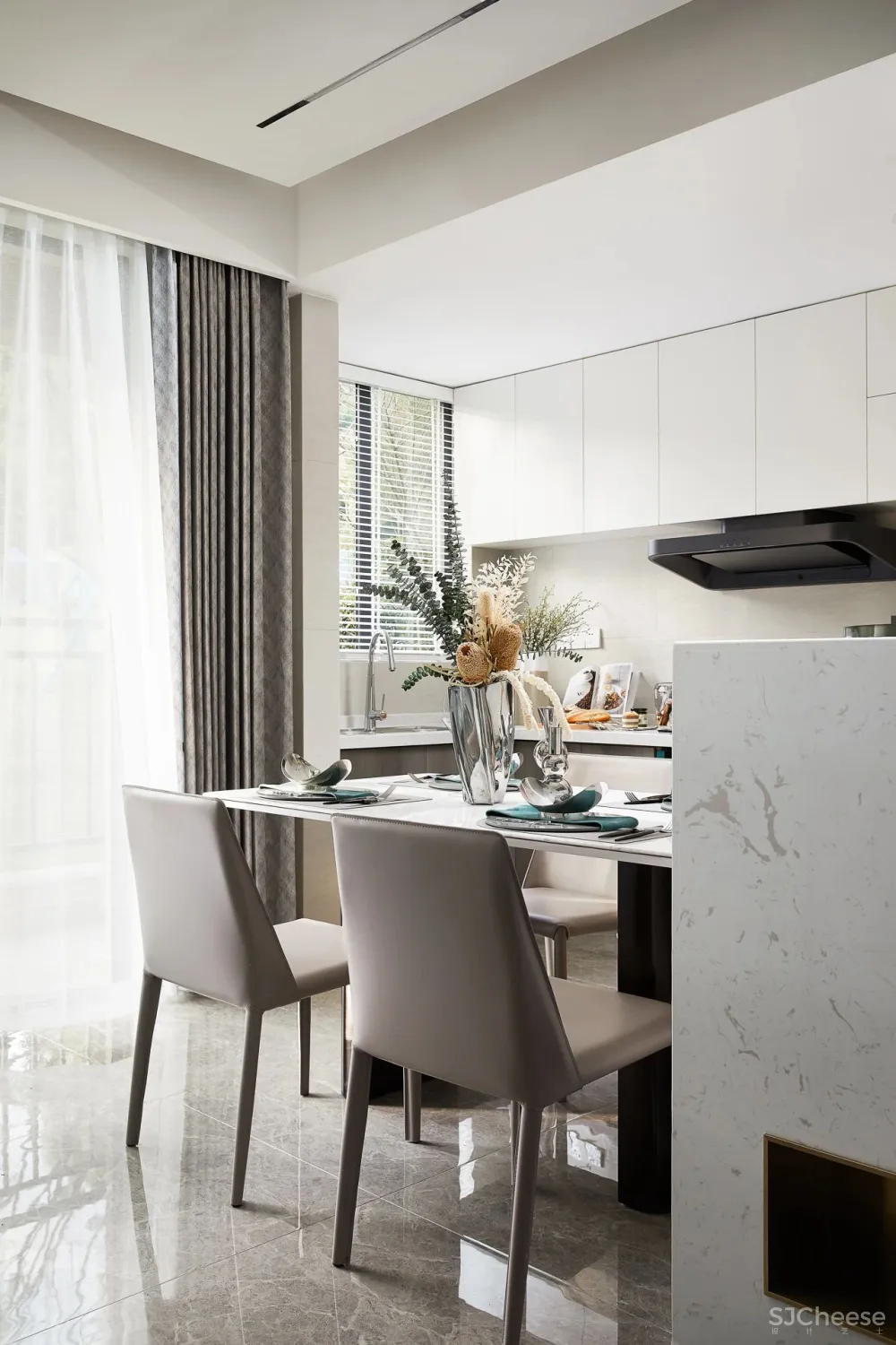 UMA伍玛 X 保利合集 观照内心,谛视生活!