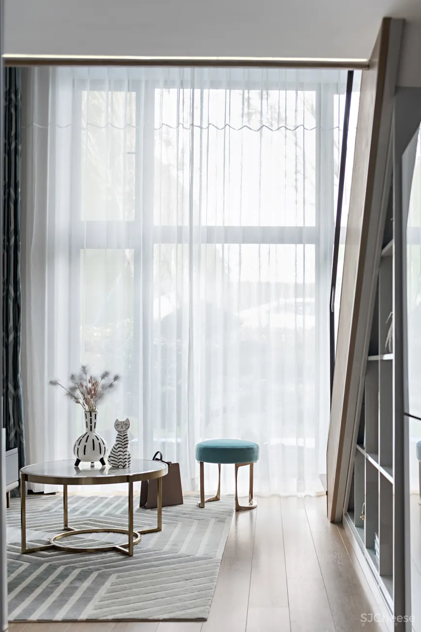 UMA伍玛 X 保利合集 观照内心,谛视生活!