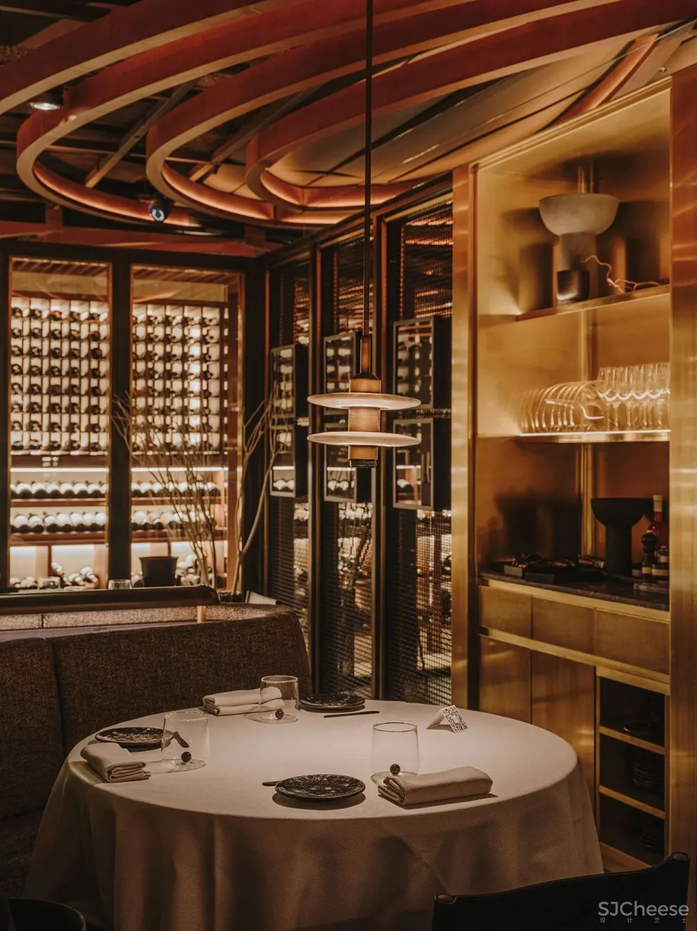 木炭烧烤的原始乐趣,西班牙