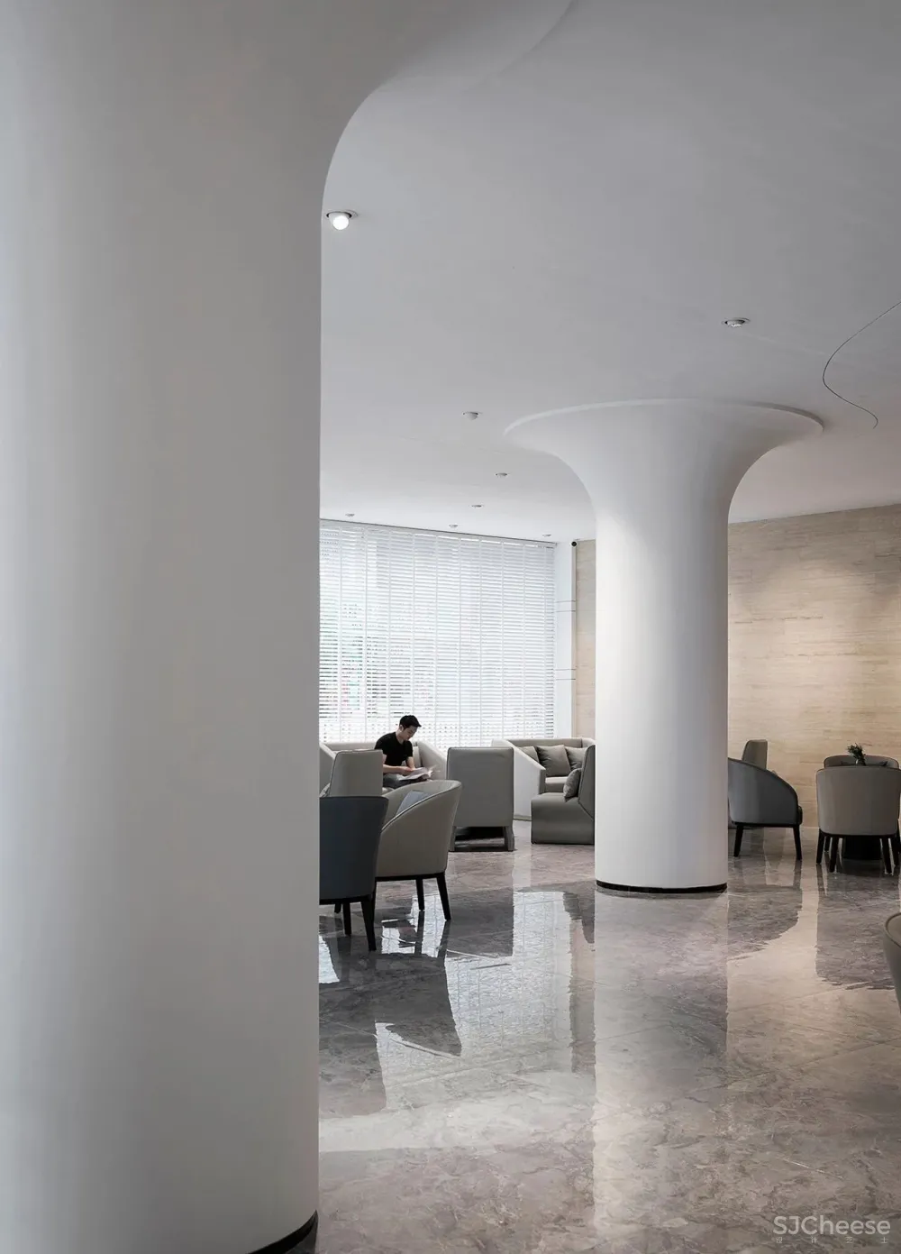 集清爽净透于一身，演绎优质生活范本！