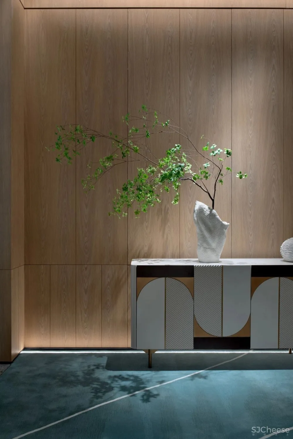 逸朗设计丨海上伊甸园,在空间的尺度上窥见奇妙的世界