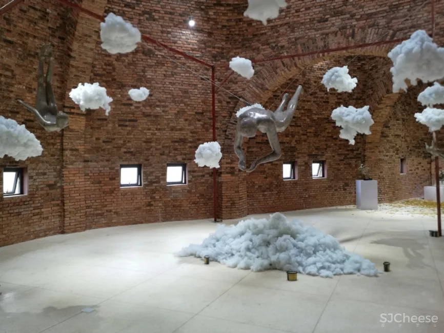 CCD 半朵雲遊天地間