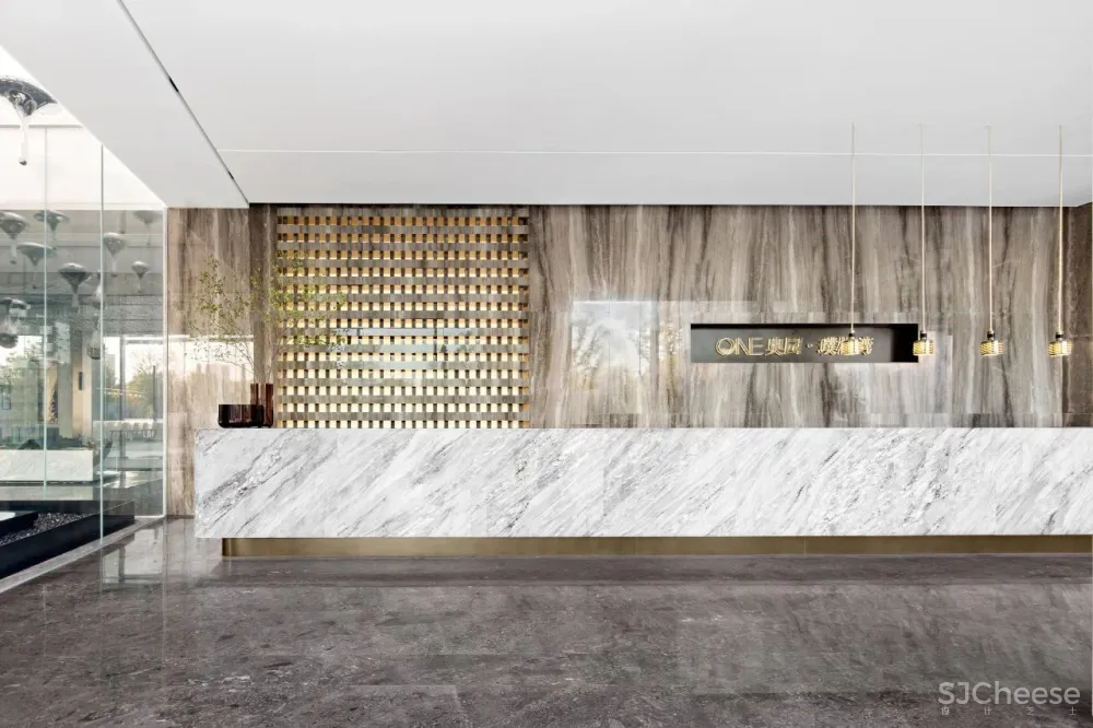 矩阵纵横：骨感清透，极致的极简美！