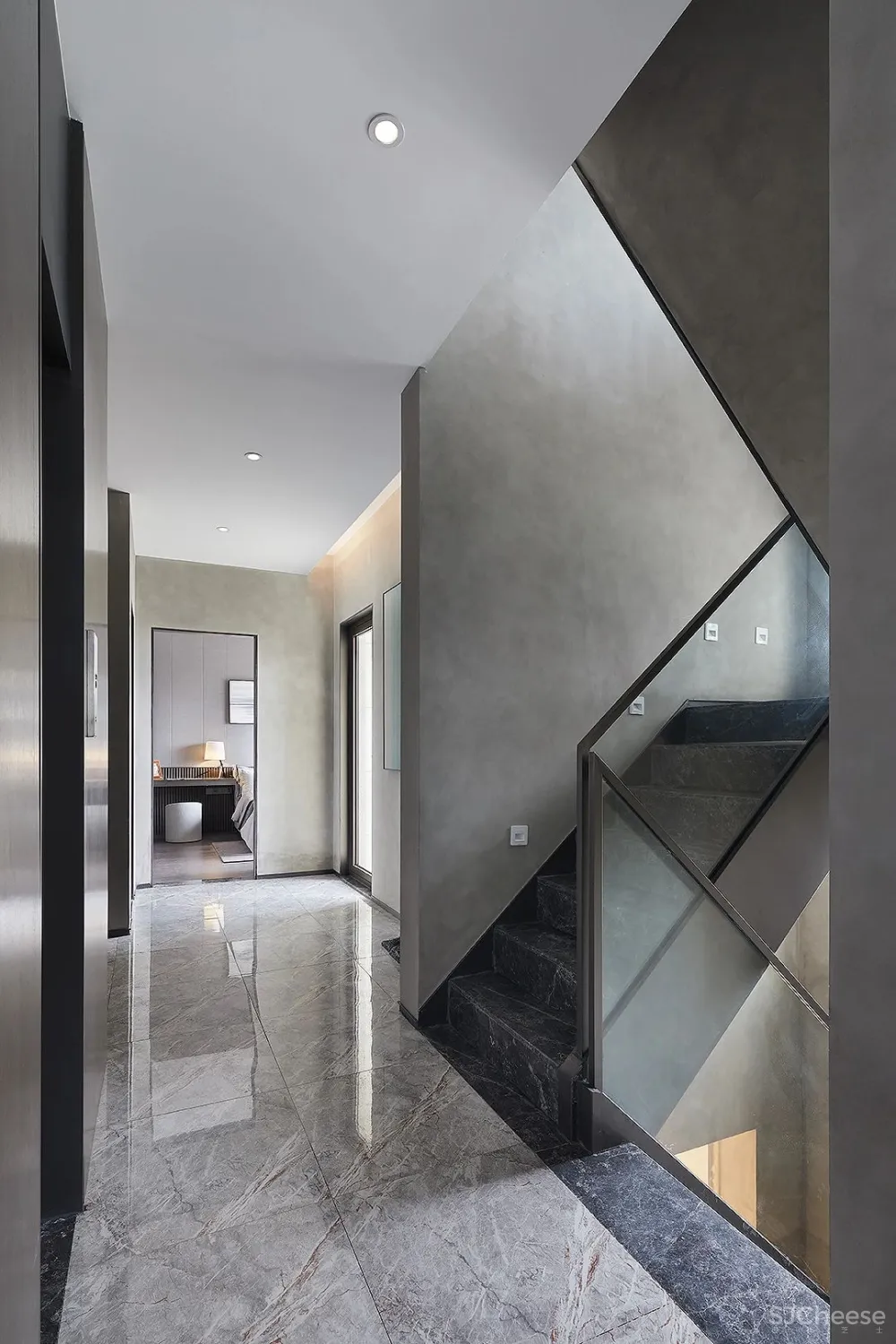 纯净而内敛，大隐于日光的莫兰迪美宅