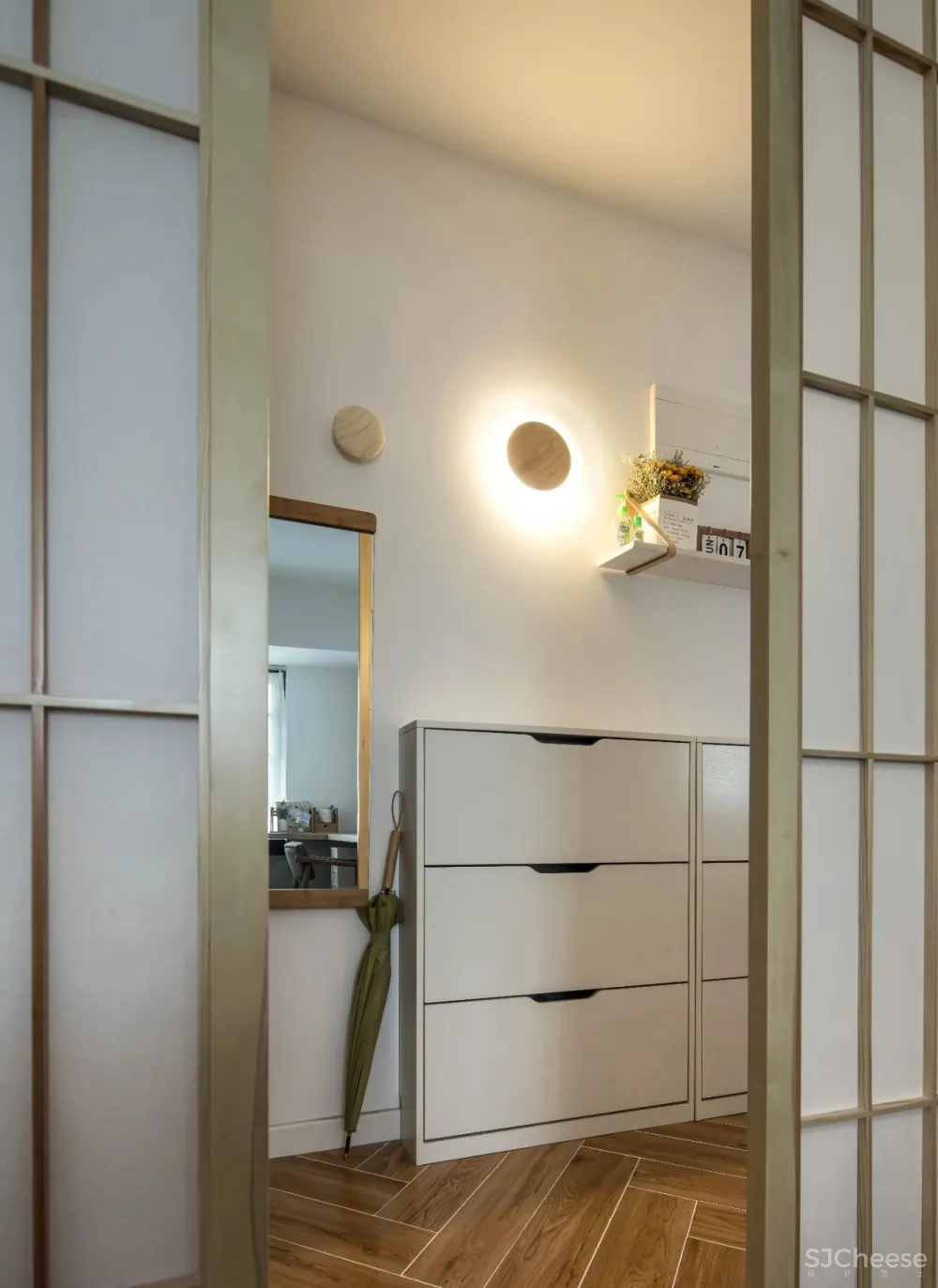 80㎡温馨日系风,LDK、亚麻色系、吧台...住两人一猫太“甜”了!