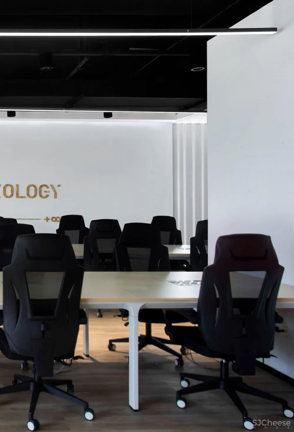 李岩新作:光和暮/GUANG & MU丨智恒设计