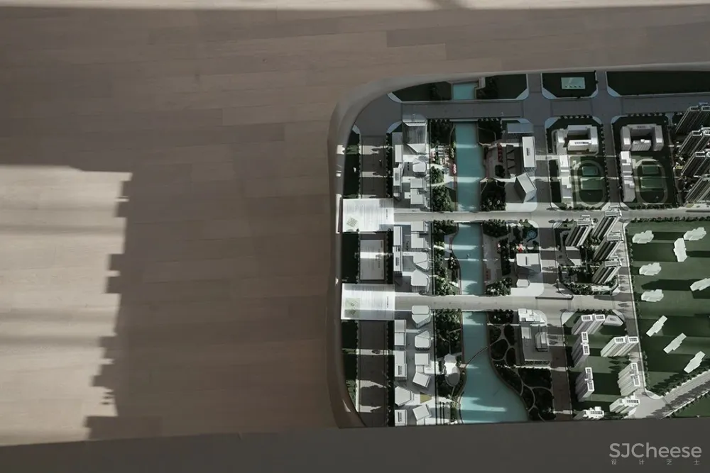 PONE普利策 万物几何,解构野性的诗意