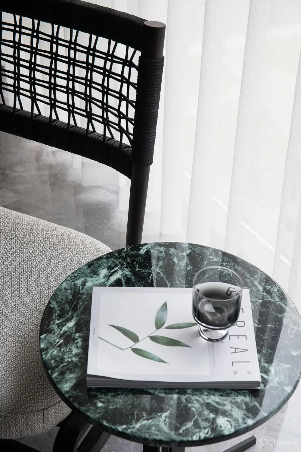 集清爽净透于一身，演绎优质生活范本！