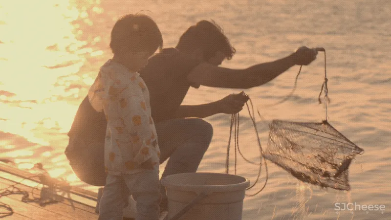 福建小哥租下一片海,造600㎡漂浮大平层:我随时可以与世隔绝