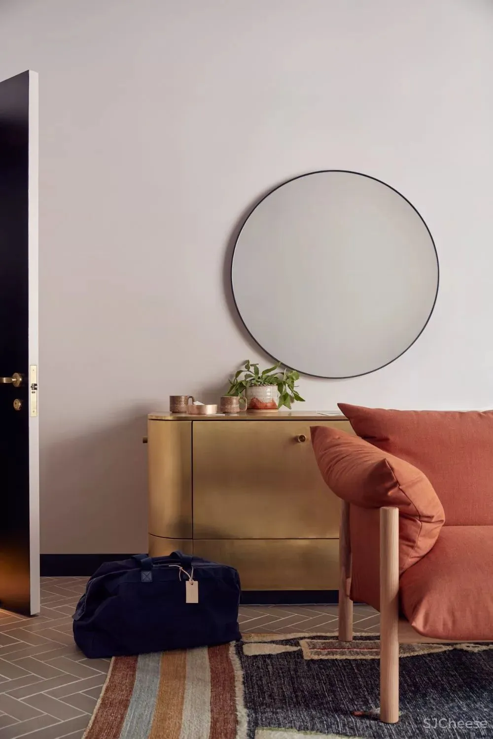 老仓库改酒店,粗糙的样子也很美