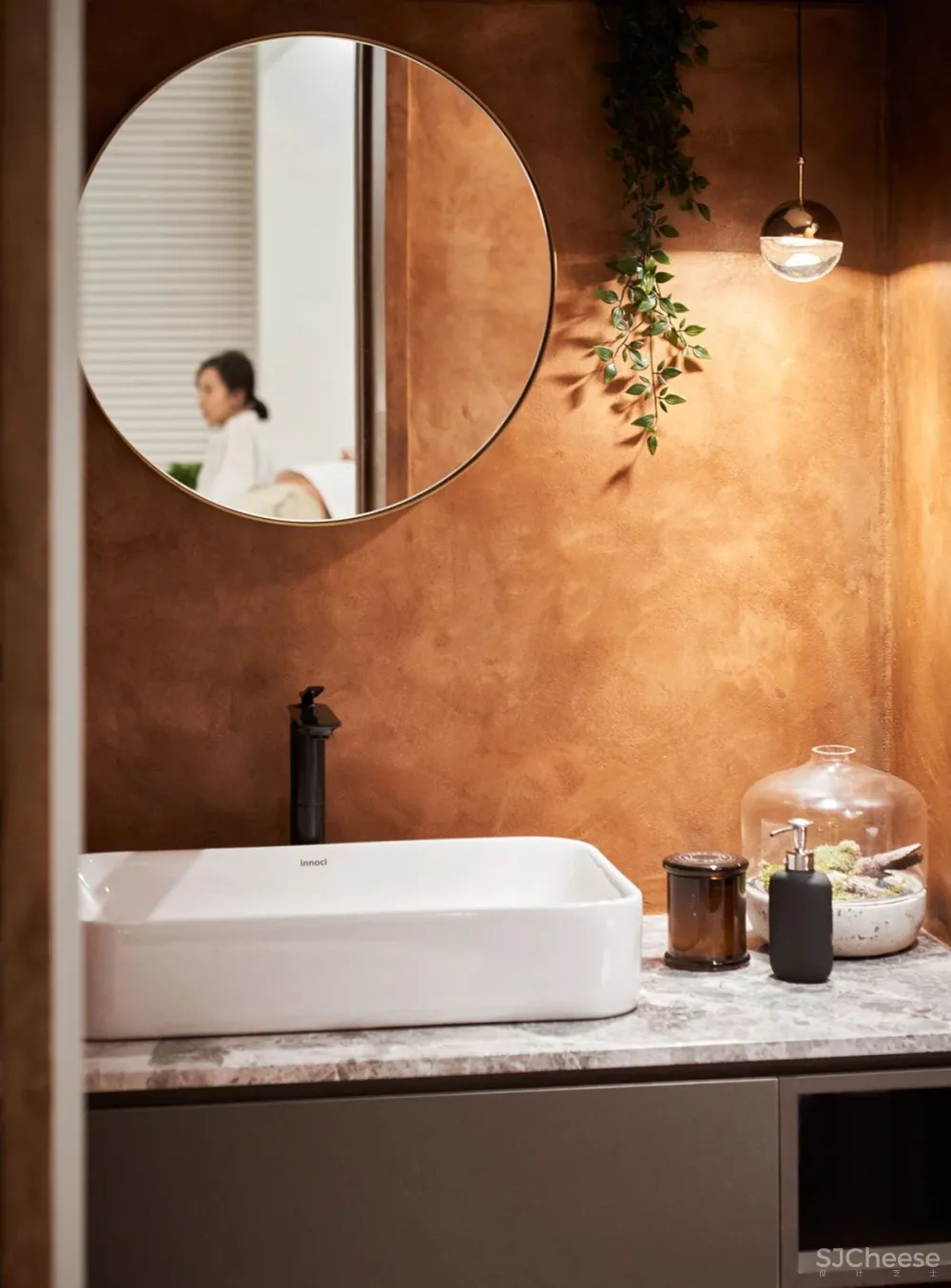 城市蜗居和郊区别墅你选哪个?网友:我要带泳池的!