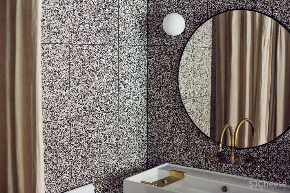 老仓库改酒店,粗糙的样子也很美