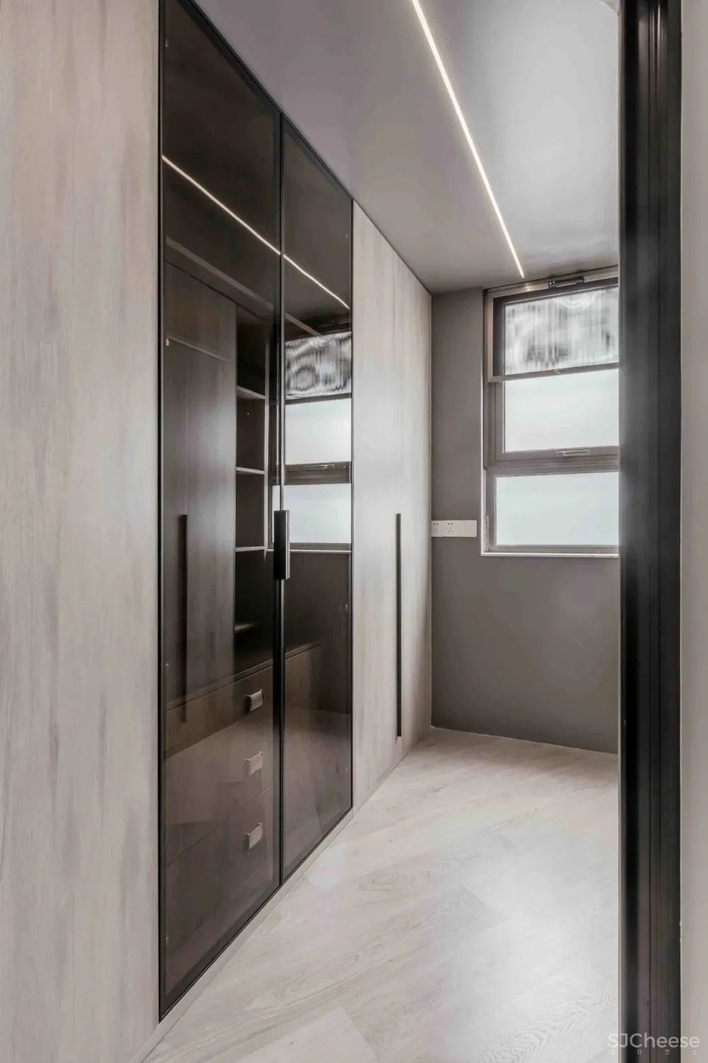 无主灯的极简调性，张弛有度的三代同堂之家｜禄本设计