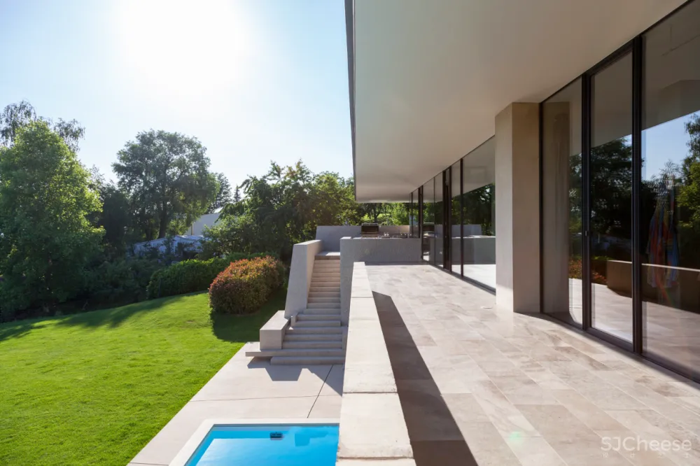 德国建筑师设计的别墅,混凝土又被玩出新花样