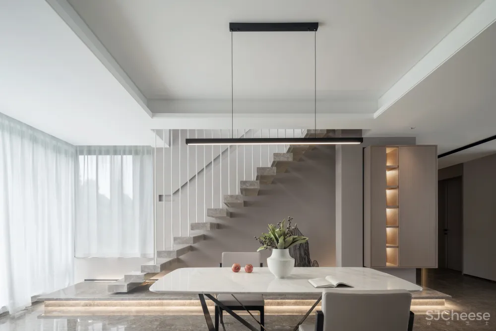 300㎡河畔大平层，现代生活的诗意栖居！