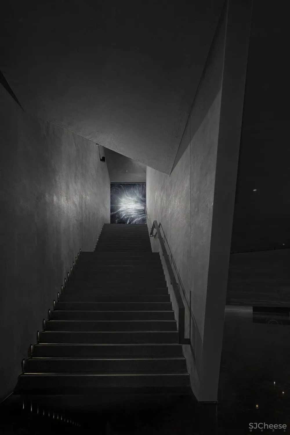 矩阵纵横新作丨一座沒有劇本的石頭城，蘇寧世茂璀璨雲著