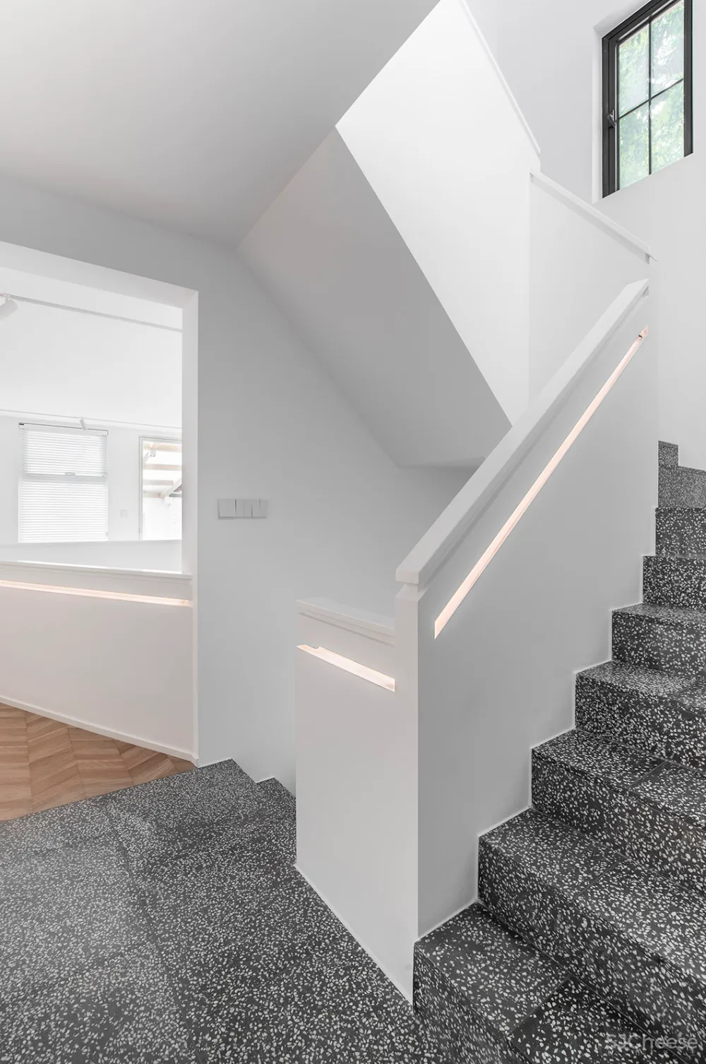 摄影师460㎡黑白极简大宅,越简单越高级!