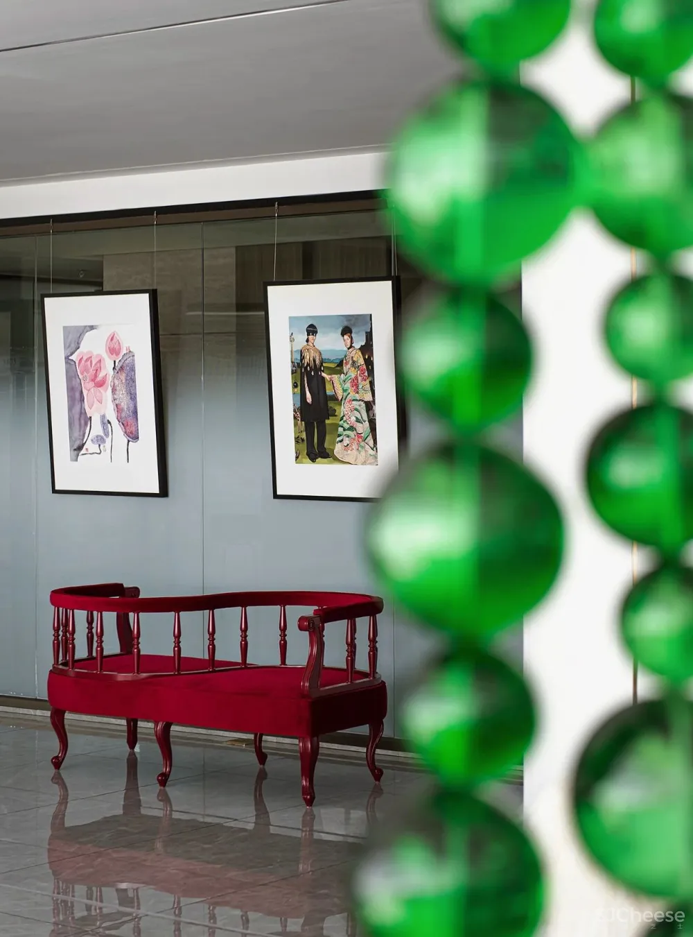 冷艳轻复古，叛逆又迷人的美！