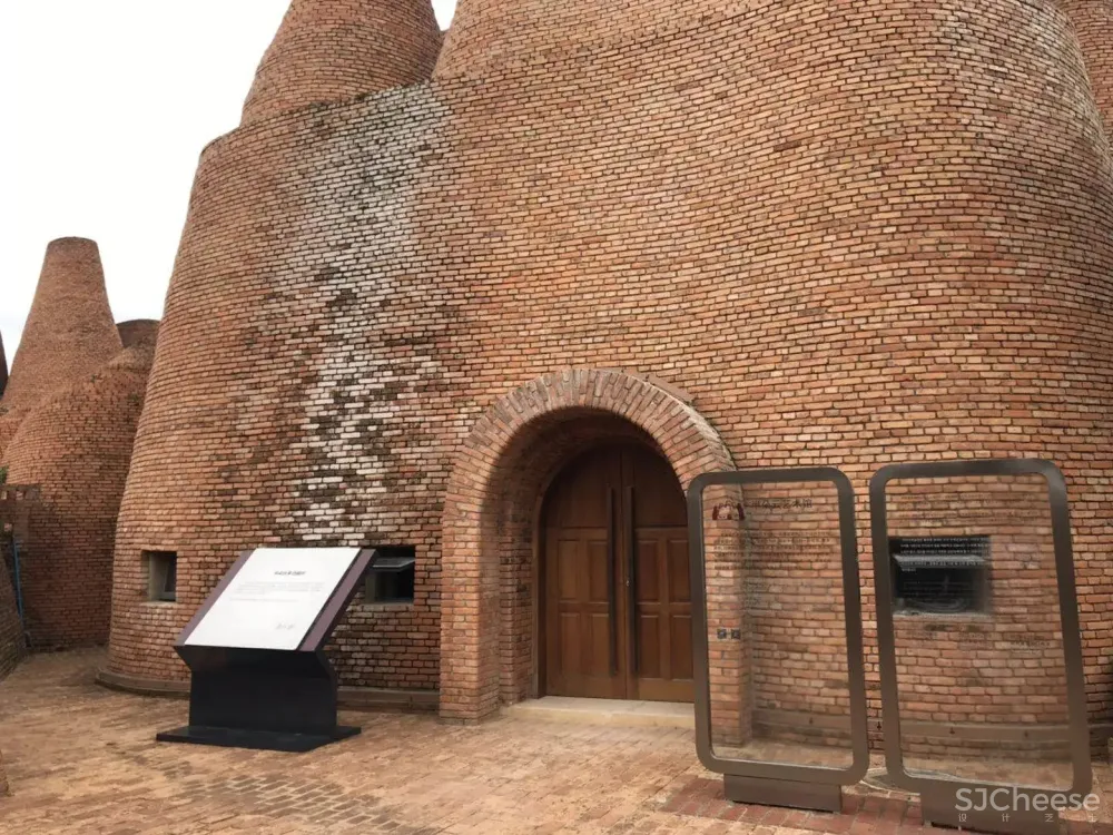 CCD 半朵雲遊天地間