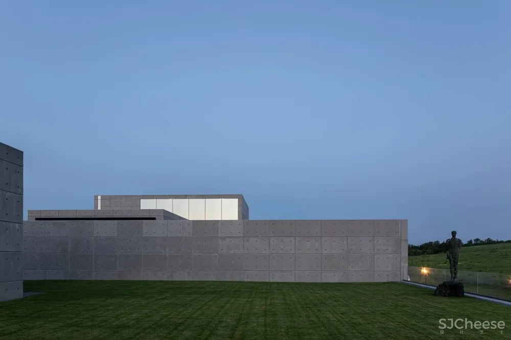 5000㎡极简奢宅,致敬安藤忠雄!