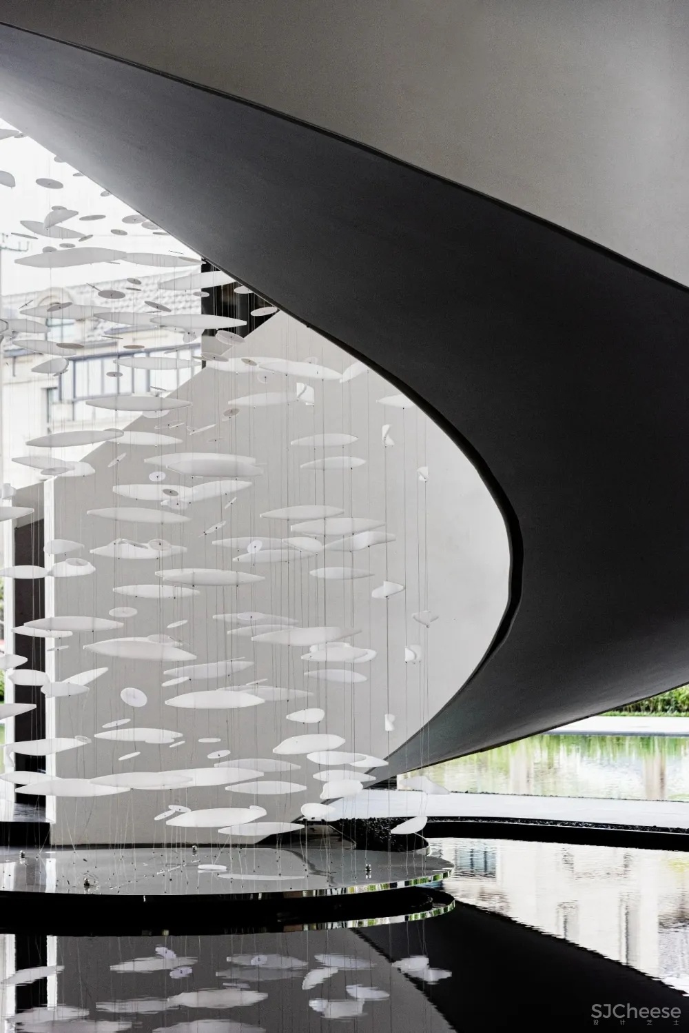 飞视新作 「 浩瀚空蒙 、轻盈通透」融创上海映红桥展示中心