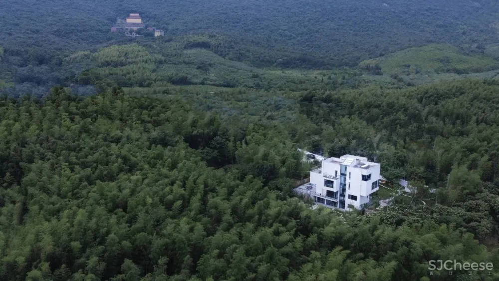 大山里的时尚民宿,越简约越时尚