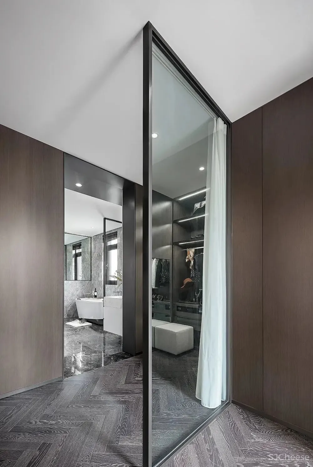 纯净而内敛,大隐于日光的莫兰迪美宅 WAVE澜舍