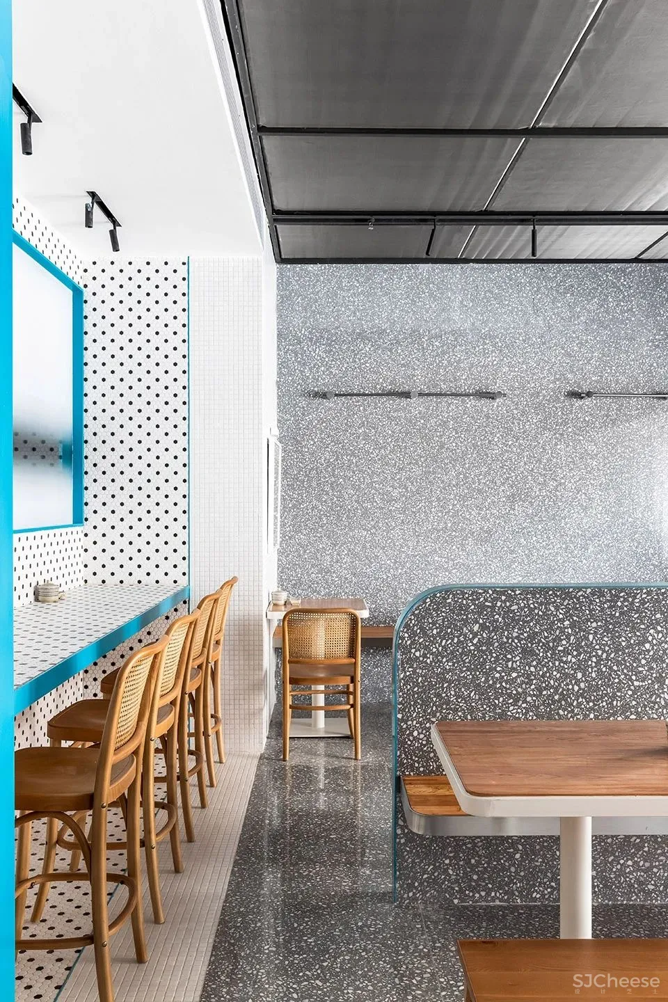 新作 从商业命题出发去呈现一种简单的状态 上海 一筴米粉 象蝶设计